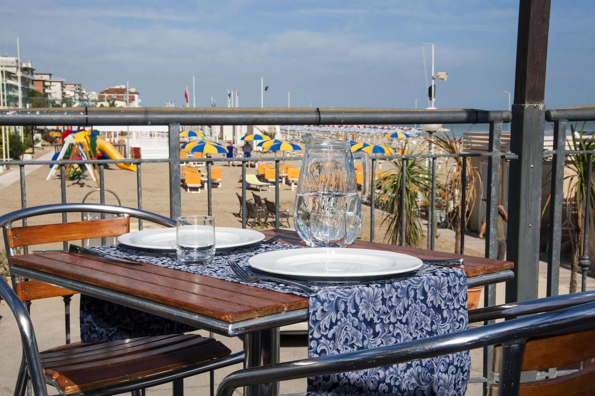 Hotel Strand Bellaria-Igea Marina Exterior foto